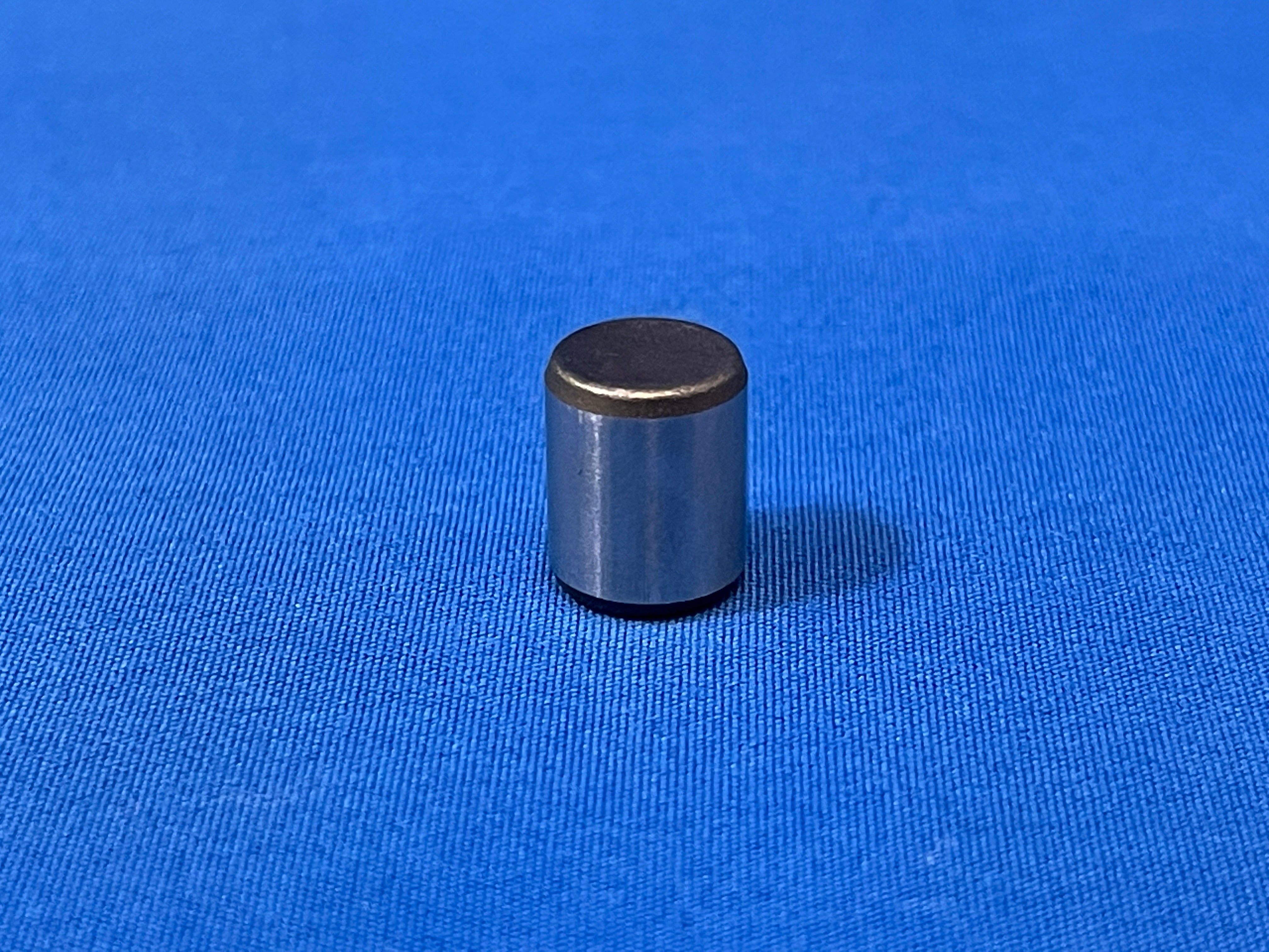 B型ダウエルピン(d=8/L=10)